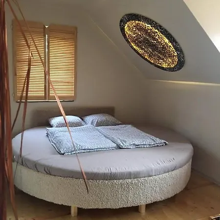 Prázdninový dům Dom Caloroczny Nad Jeziorem Sawinda Woszczele