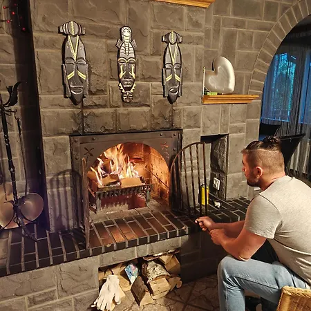 Dom Caloroczny Nad Jeziorem Sawinda