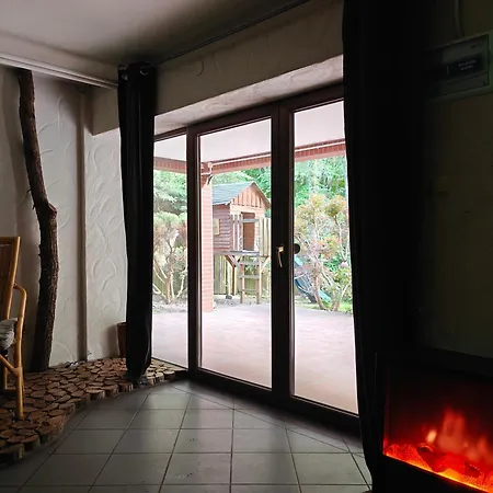 Prázdninový dům Dom Caloroczny Nad Jeziorem Sawinda