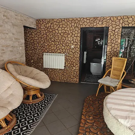 Dom Caloroczny Nad Jeziorem Sawinda Prázdninový dům