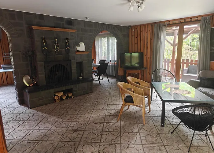 Dom Caloroczny Nad Jeziorem Sawinda Holiday home *