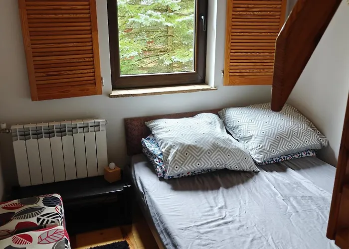 Holiday home Dom Caloroczny Nad Jeziorem Sawinda